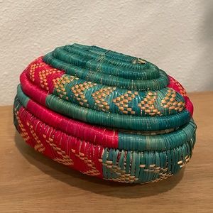Small Handmade Raffia Colorful Basket with Lid and Chevron Design